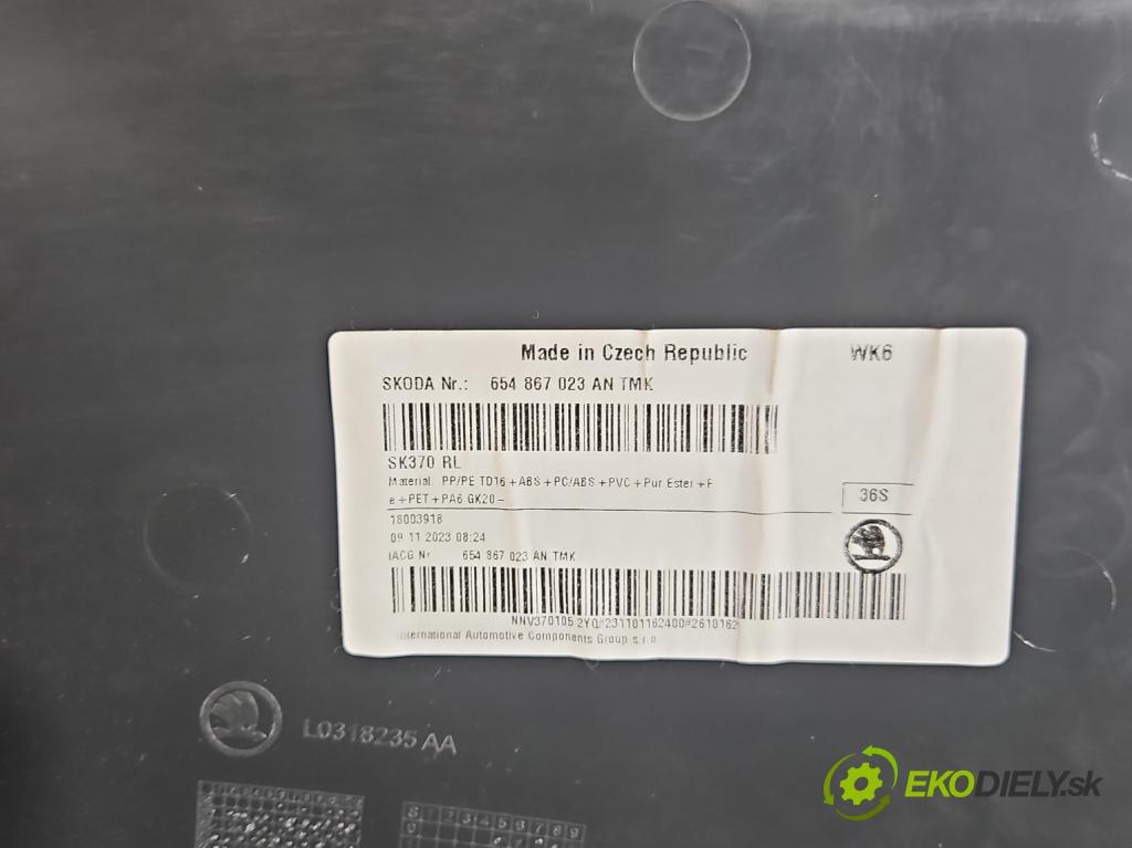 Skoda Kamiq 1.0 TSI 110 HP automatic 81 kW 999 cm3 5- Čalounictví: dvere zadné ľavé