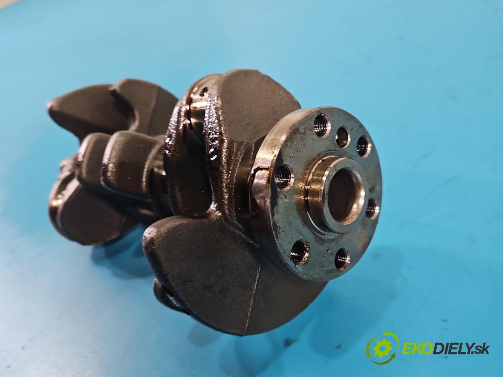 Ford B-Max  1.0 T 101 HP manual 74 kW 998 cm3 5- Hřídel: kľukový CM5GFB (Blok motora ostatné)