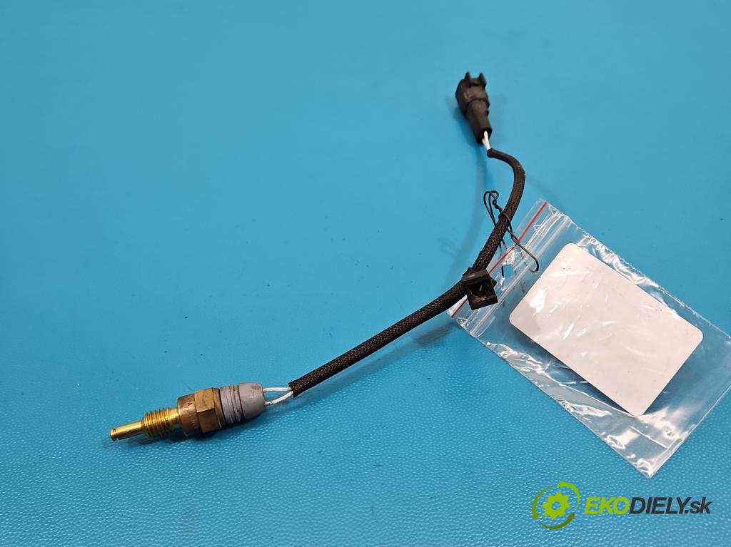 Ford B-Max  1.0 T 101 HP manual 74 kW 998 cm3 5- snímač teploty: výfukové F903A (Snímač)