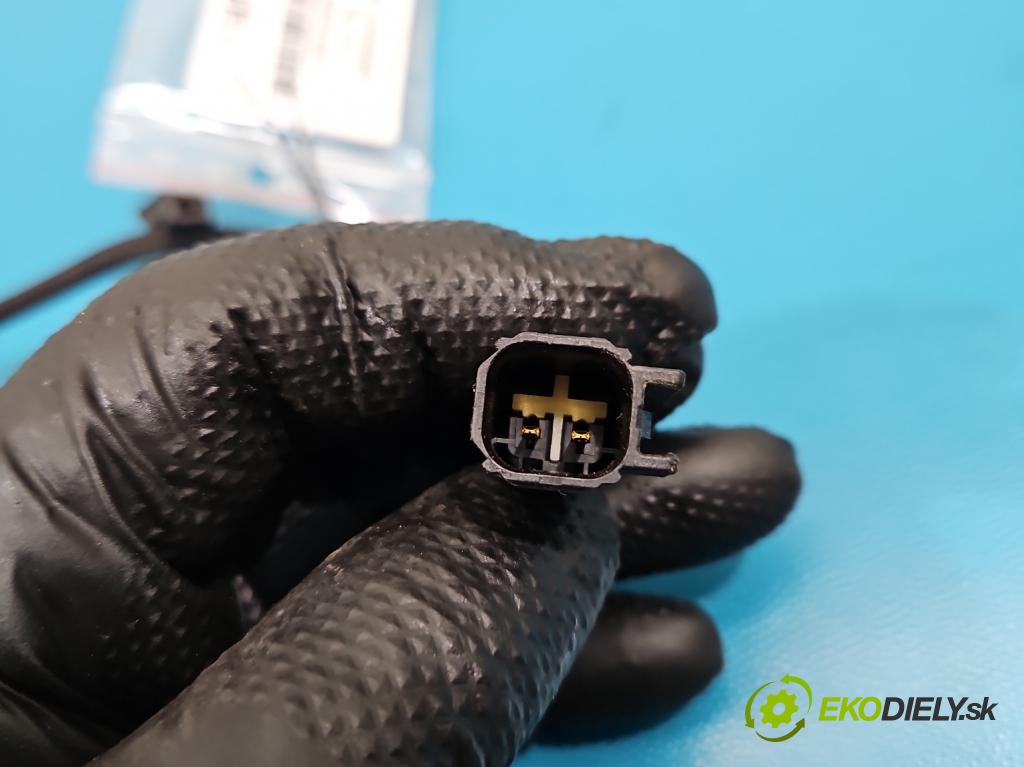 Ford B-Max  1.0 T 101 HP manual 74 kW 998 cm3 5- snímač teploty: výfukové F903A (Snímač)