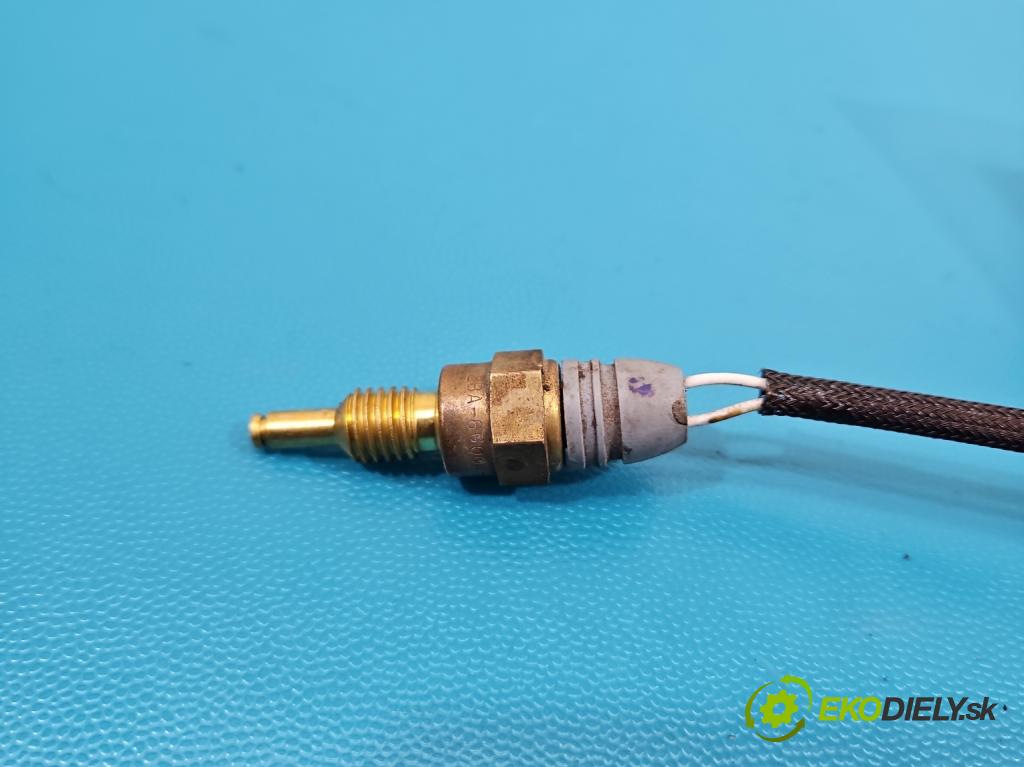 Ford B-Max  1.0 T 101 HP manual 74 kW 998 cm3 5- snímač teploty: výfukové F903A (Snímač)