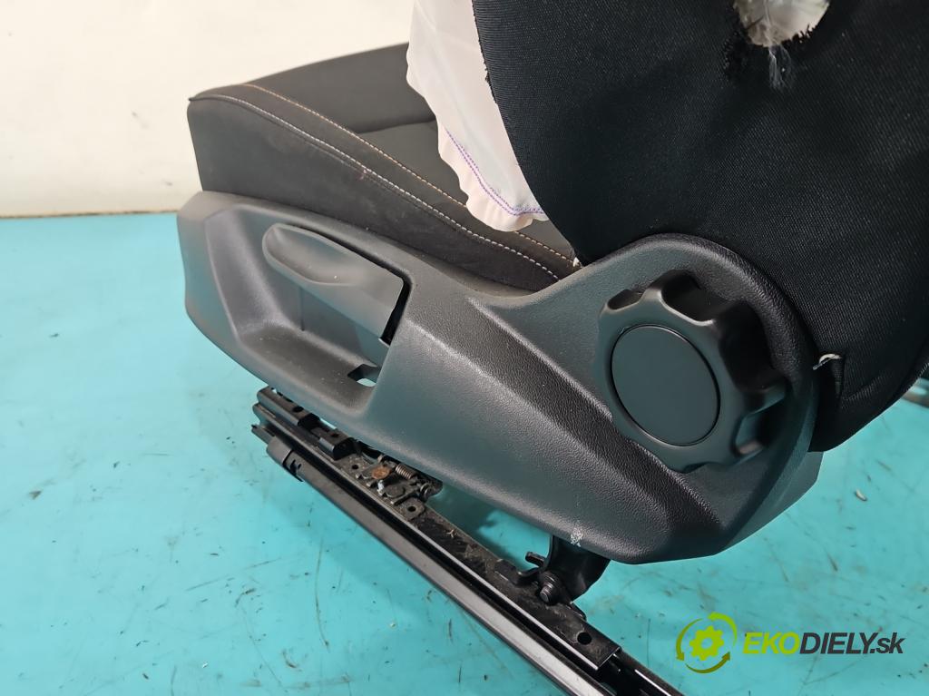 Skoda Kamiq 1.0 TSI 110 HP automatic 81 kW 999 cm3 5- Sedačka ľavý (Sedadlo)