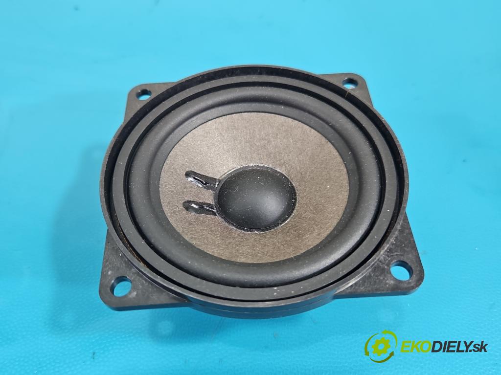 Skoda Kamiq 1.0 TSI 110 HP automatic 81 kW 999 cm3 5- reproduktory komplet 3V0035411J
