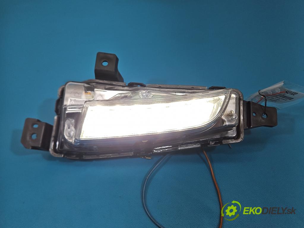 Suzuki Vitara II 2015- 1.6 16V 120 hp manual 88 kW 1586 cm3 5- Světlo provozu denně pravé 