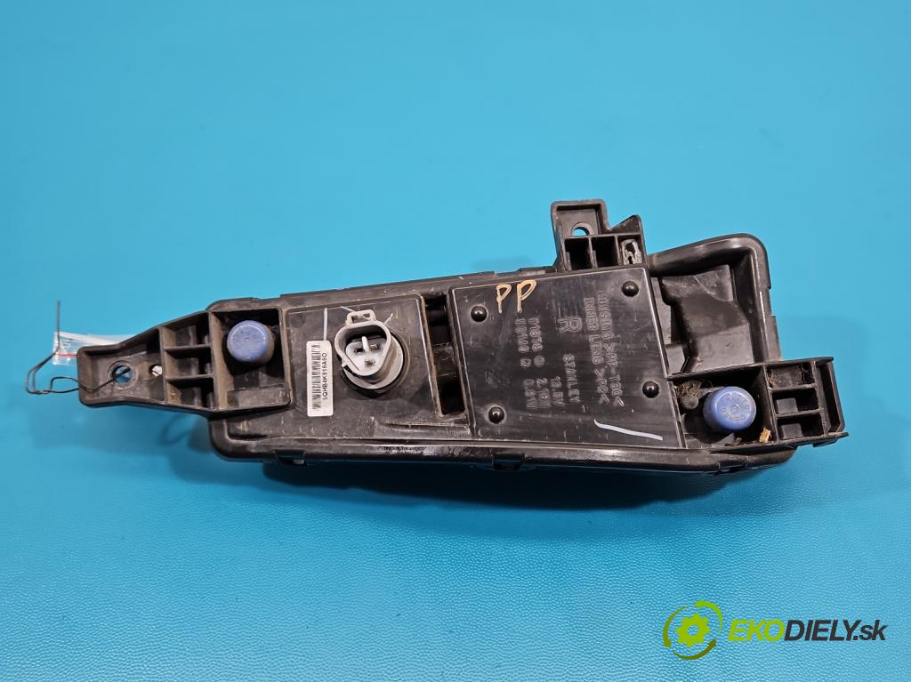 Suzuki Vitara II 2015- 1.6 16V 120 hp manual 88 kW 1586 cm3 5- Světlo provozu denně pravé