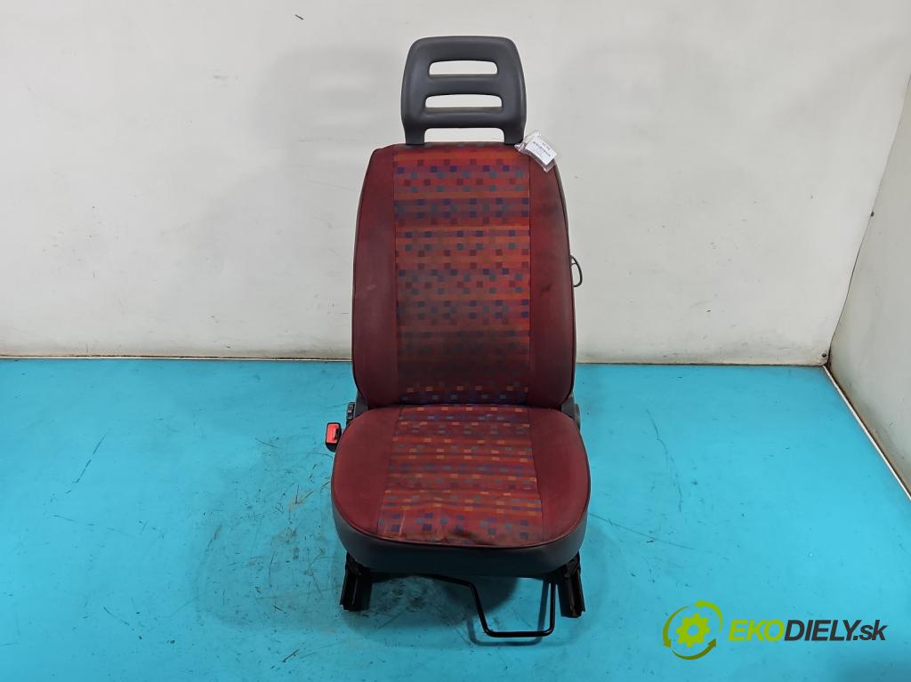 Fiat Seicento 0.9 39 HP manual 29 kW 899 cm3 3- Sedačka ľavý  (Sedadlo)