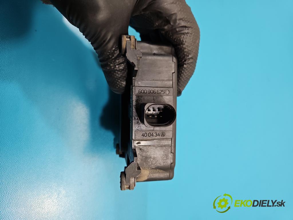 Vw Golf V 2003-2009 1.9 tdi 105 HP manual 77 kW 1896 cm3 5- ventil magnetické: 6Q0906625 (Ventil ostatné)