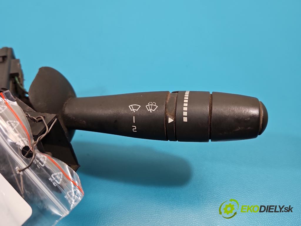 Renault Master II 1998-2010 2.5 dci 120 HP manual 88 kW 2464 cm3 4- prepínač komplex: 8200878702 (Prepínacie páčky pod volantom)