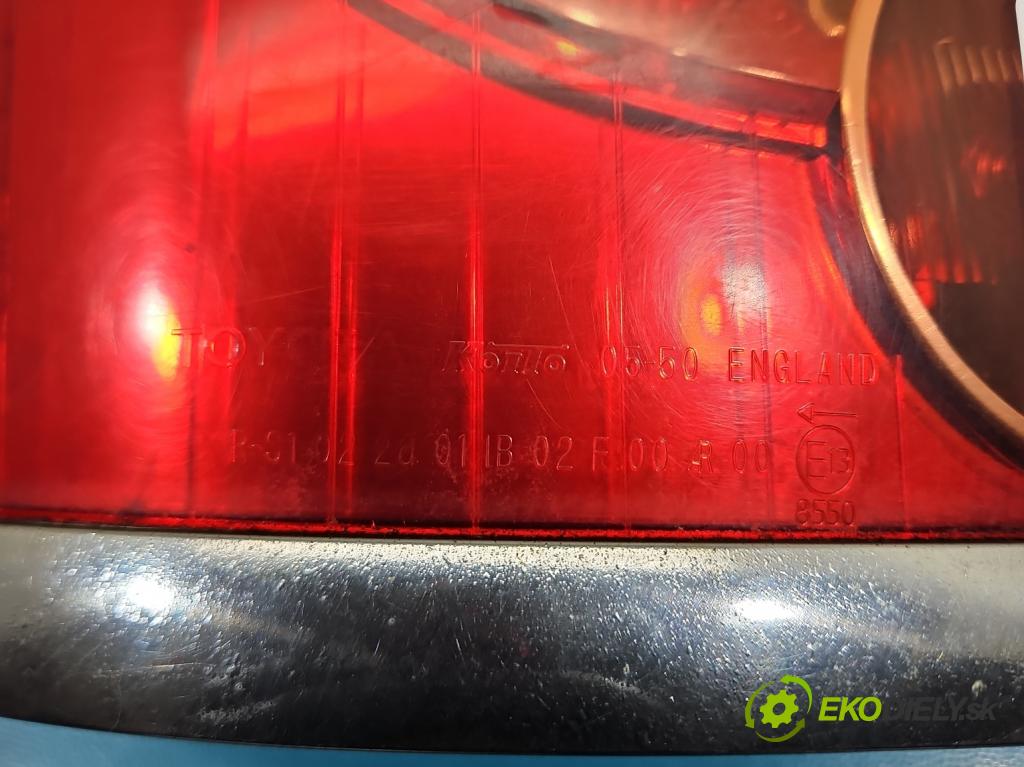 Toyota Avensis II T25 2003-2008 2.0 D4D 116 HP manual 85 kW 1995 cm3 5- svetlo / reflektor zadné ľavé (Kľučka dverí ostatné)