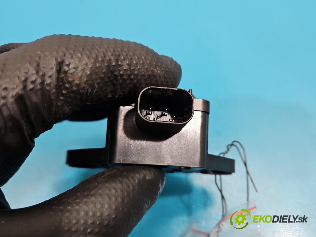 Toyota Avensis II T25 2003-2008 2.0 D4D 116 HP manual 85 kW 1995 cm3 5- snímač ESP 0265005273