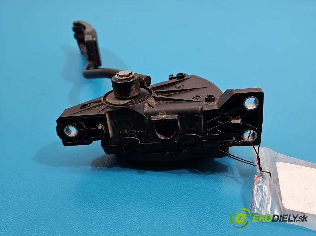 Renault Master II 1998-2010 2.5 dci 120 HP manual 88 kW 2464 cm3 4- pedal plyn potenciometr: 8200724059