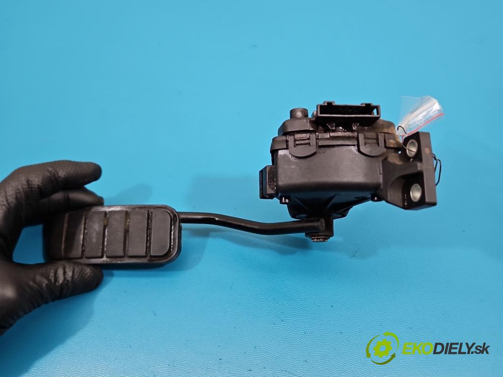 Renault Master II 1998-2010 2.5 dci 120 HP manual 88 kW 2464 cm3 4- pedal plyn potenciometr: 8200724059