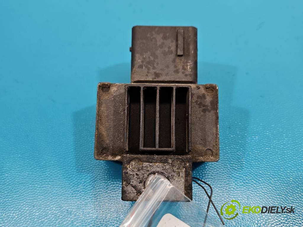 Renault Master II 1998-2010 2.5 dci 120 HP manual 88 kW 2464 cm3 4- Relé: svíčky: zařicích: 9640469680A (Relé)