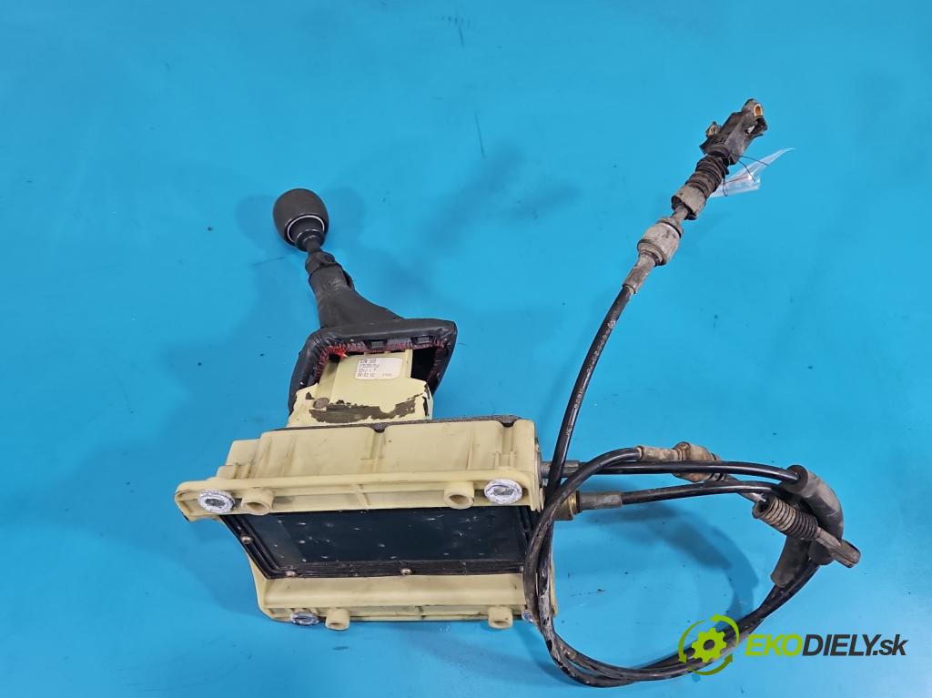 Fiat Stilo 1.2 16V 80 HP manual 59 kW 1242 cm3 5- Páka: Změny: stupeň,rýchlosť  (Rýchlostná páka (kulisa))