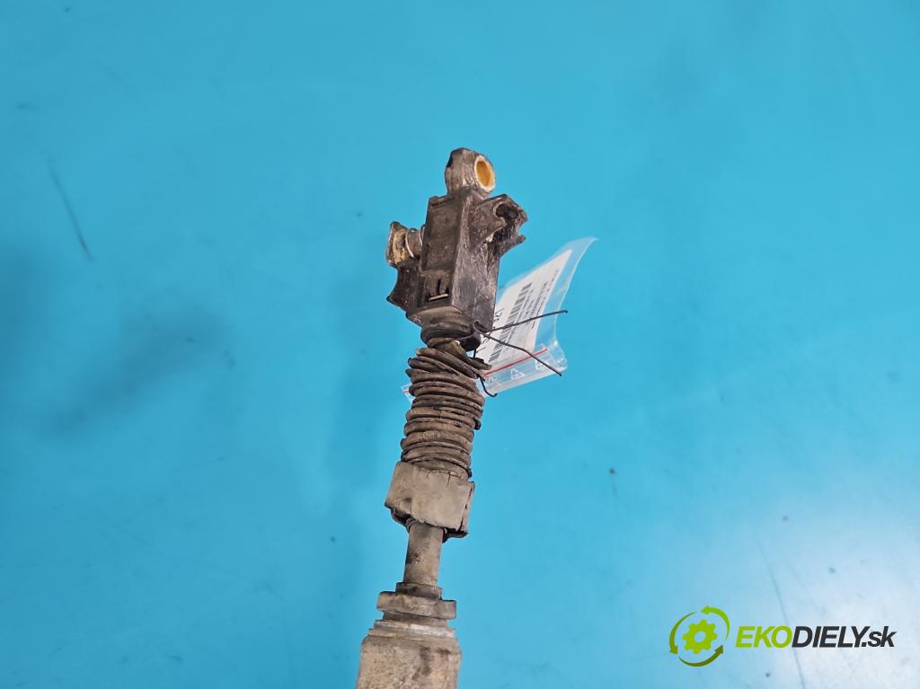 Fiat Stilo 1.2 16V 80 HP manual 59 kW 1242 cm3 5- Páka: Změny: stupeň,rýchlosť  (Rýchlostná páka (kulisa))