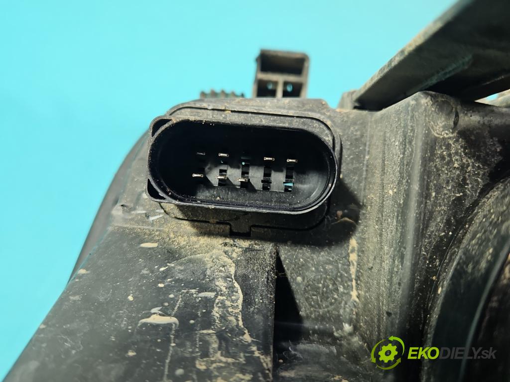 Ford C-Max I 2003-2010 1.6 16V 116 HP manual 85 kW 1596 cm3 5- Reflektor: pravý  (Svetlo predné pravé)