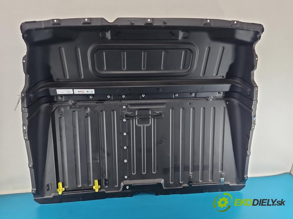 Toyota Proace City 1.5 D4D 131 HP automatic 96 kW 1499 cm3 5- Stena: Přepážka: 9822949280 (Interiér ostatné)