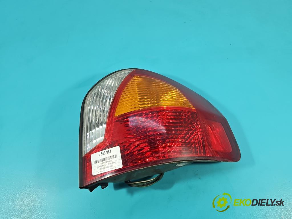 Hyundai Santa Fe 2000-2006 2.4 16V 150 HP manual 110 kW 2400 cm3 5- svetlo / reflektor zadné pravé  (Kľučka dverí ostatné)