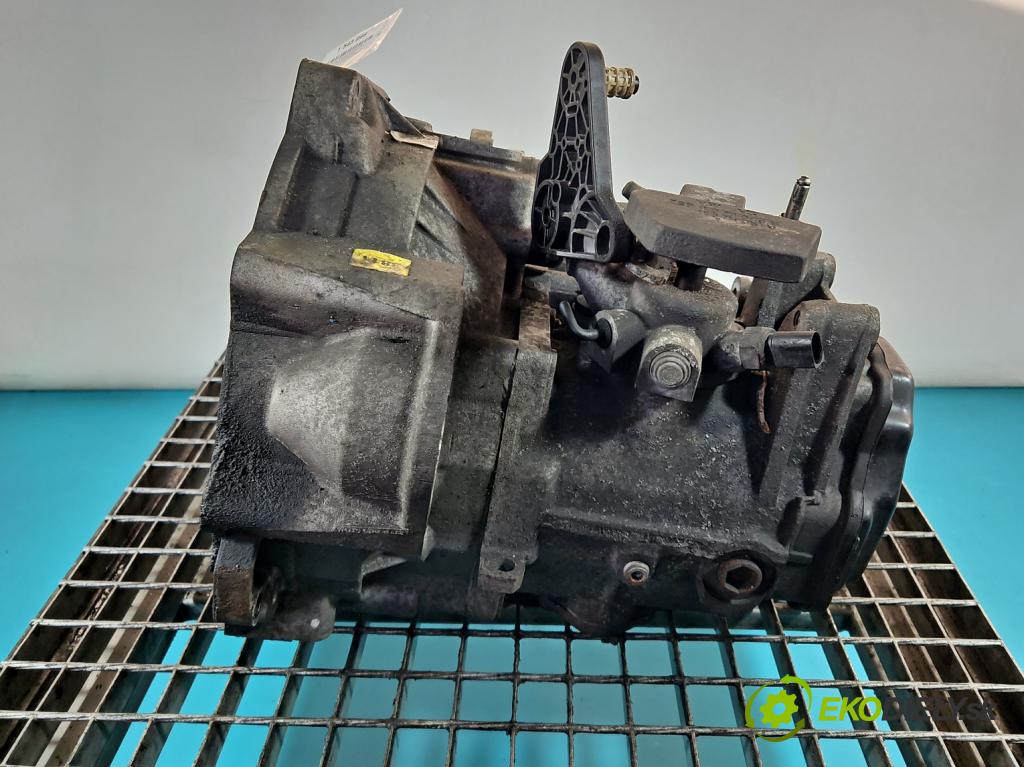 Vw Jetta V 2005-2010 1.9 tdi 105 HP manual 77 kW 1896 cm3 4- prevodovka stupeň,rýchlosť manual JCR