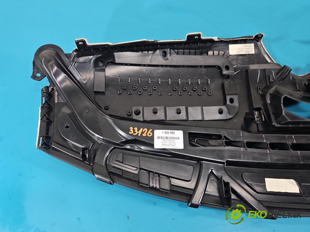 Mini One II 2006-2013 1.4 16V 95 HP manual 70 kW 1397 cm3 3- kokpit,pristrojová doska rozdeľovacia