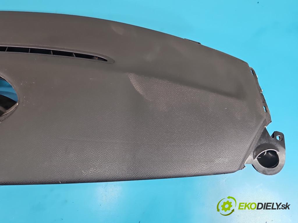 Mini One II 2006-2013 1.4 16V 95 HP manual 70 kW 1397 cm3 3- kokpit,pristrojová doska rozdeľovacia