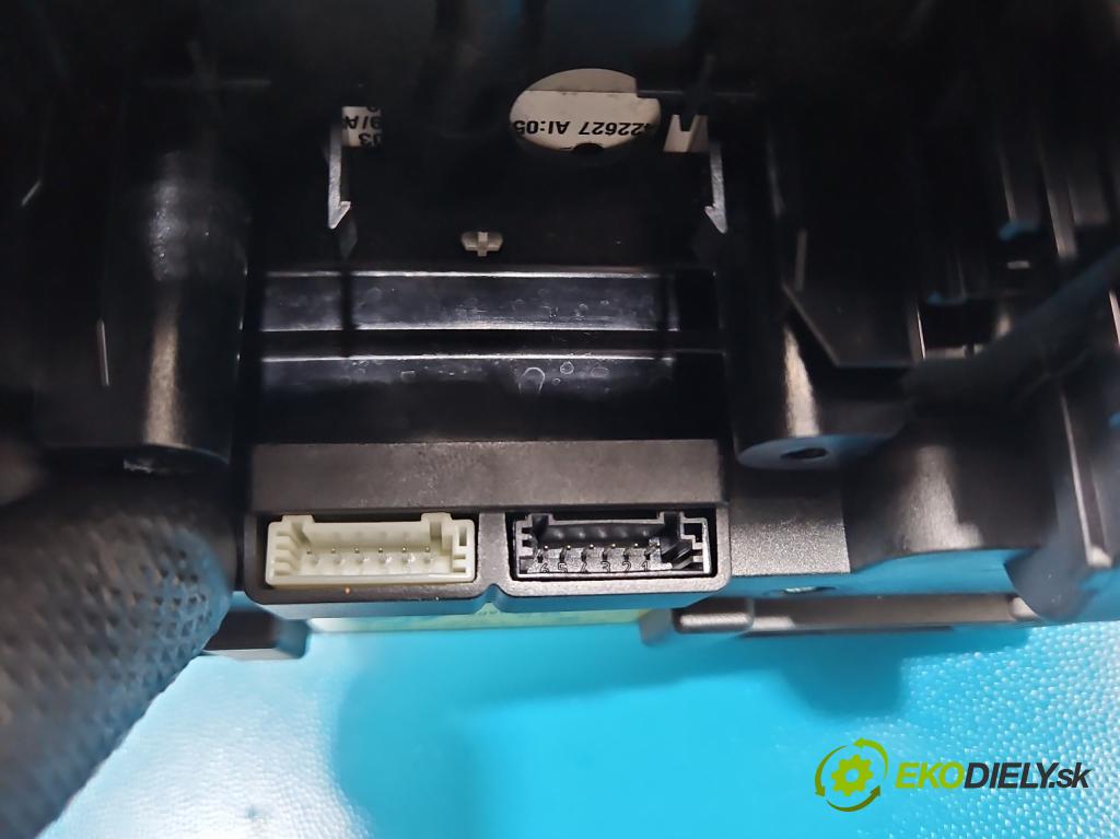 Mini One II 2006-2013 1.4 16V 95 HP manual 70 kW 1397 cm3 3- svetlo / reflektor interiéra 3422625
