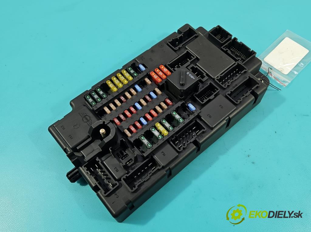 Mini One II 2006-2013 1.4 16V 95 hp manual 70 kW 1397 cm3 3- skříňka pojistková 519398051 (Pojistková skříňka)