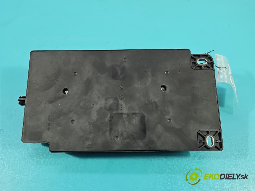 Mini One II 2006-2013 1.4 16V 95 hp manual 70 kW 1397 cm3 3- skříňka pojistková 519398051 (Pojistková skříňka)