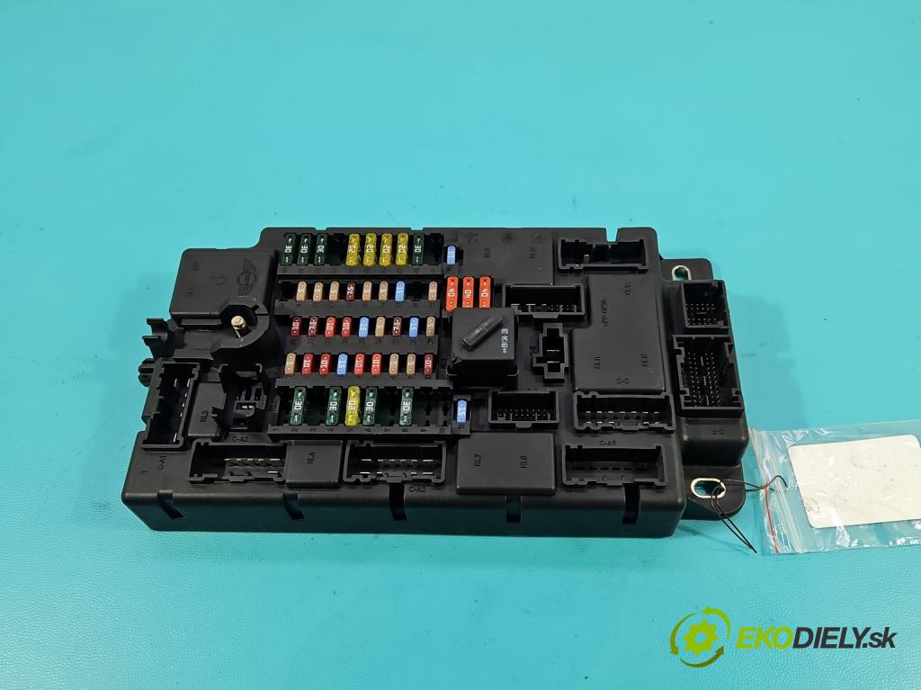 Mini One II 2006-2013 1.4 16V 95 hp manual 70 kW 1397 cm3 3- skříňka pojistková 519398051 (Pojistková skříňka)