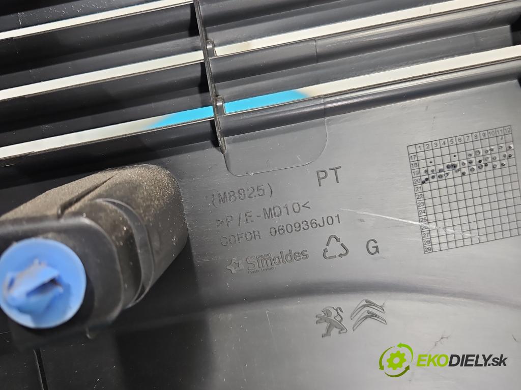 Toyota Proace City 1.5 D4D 131 hp automatic 96 kW 1499 cm3 5- Tapacír: kufra: levé 060936J01