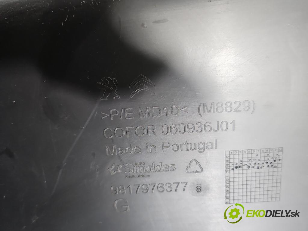 Toyota Proace City 1.5 D4D 131 hp automatic 96 kW 1499 cm3 5- Tapacír: kufra: levé 9817976377