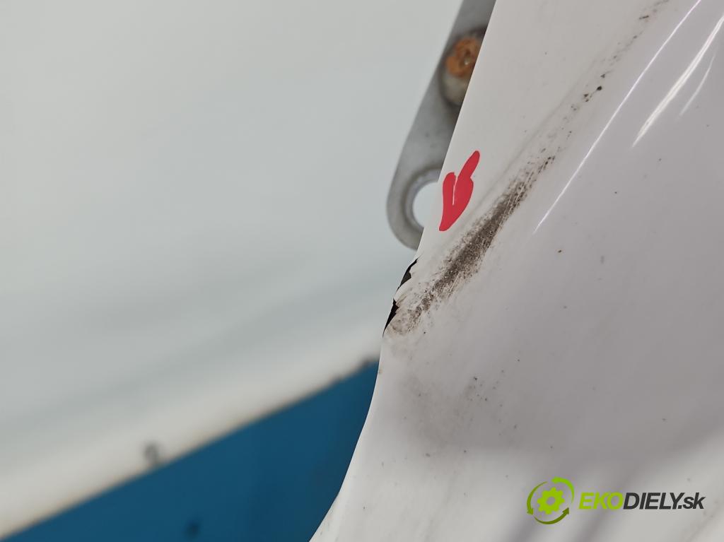 Toyota Aygo II 2014-2022 1.0 vvti 72 hp manual 53 kW 998 cm3 5- blatnik přední levý  (Levý přední blatník)