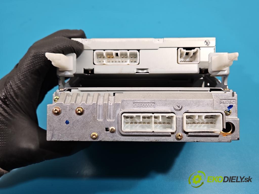 Toyota Avensis I T22 1997-2003 1.6 vvti 110 HP manual 81 kW 1598 cm3 4- Radio originál 86110-05011