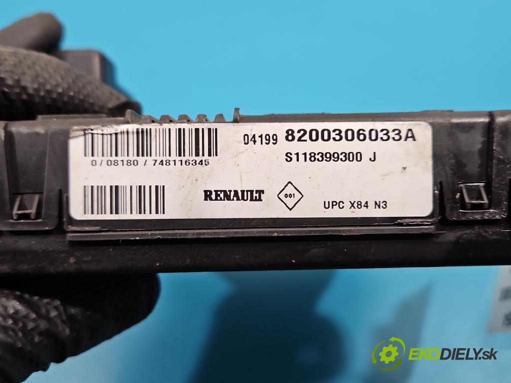 Renault Megane II 2003-2008 1.5 dci 82 HP manual 60 kW 1461 cm3 5- riadiaca jednotka ostatné 8200306033A