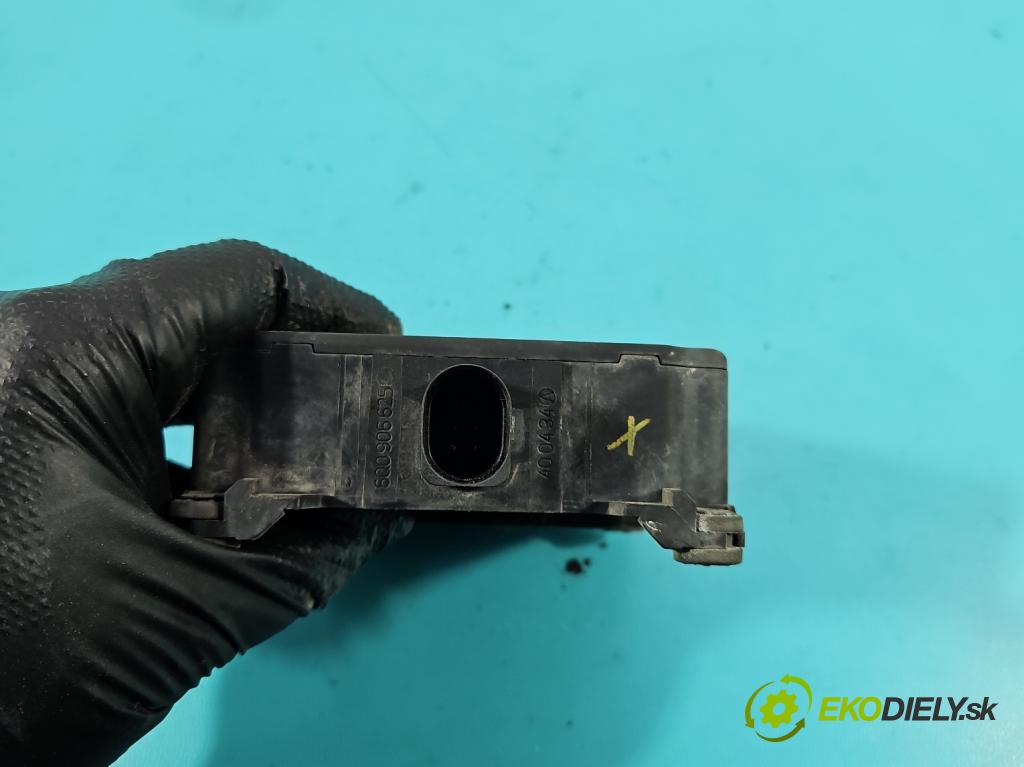 Vw Touran I 2003-2015 1.9 tdi 105 HP manual 77 kW 1896 cm3 5- ventil magnetické: 6Q0906625 (Ventil ostatné)