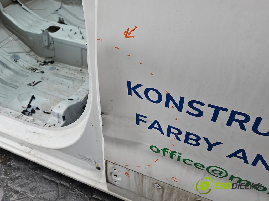 Toyota Proace City 1.5 D4D 131 hp automatic 96 kW 1499 cm3 5- blatnik zadní levý