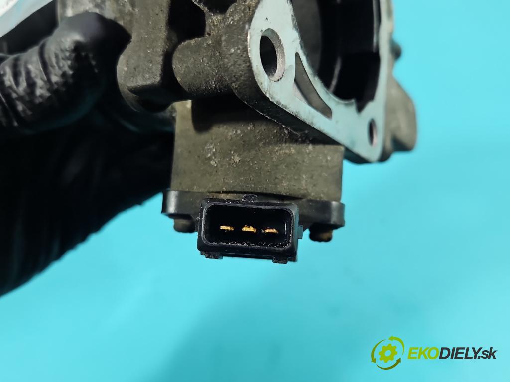 Hyundai Santa Fe 2000-2006 2.4 16V 150 HP manual 110 kW 2400 cm3 5- klapka  (Škrtiaca klapka)