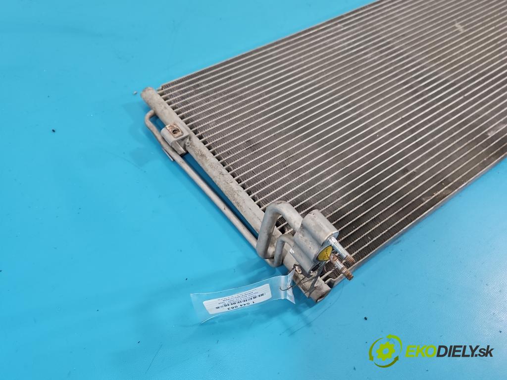 Hyundai Santa Fe 2000-2006 2.4 16V 150 hp manual 110 kW 2400 cm3 5- Chladič klíma  (Chladič klimatizace)