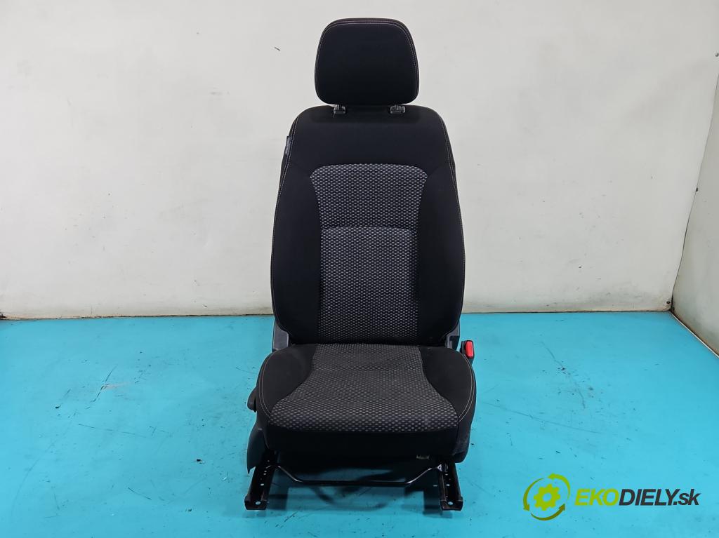 Suzuki Vitara II 2015- 1.6 16V 120 HP manual 88 kW 1586 cm3 5- Sedačka pravý  (Sedadlo)