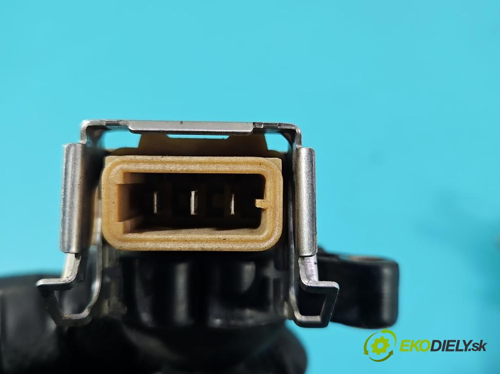 Bmw 5 E39 1996-2003 2.0 R6 150 HP manual 110 kW 1991 cm3 4- cievka zapaľovacia 1748017 (Zapaľovacia cievka)