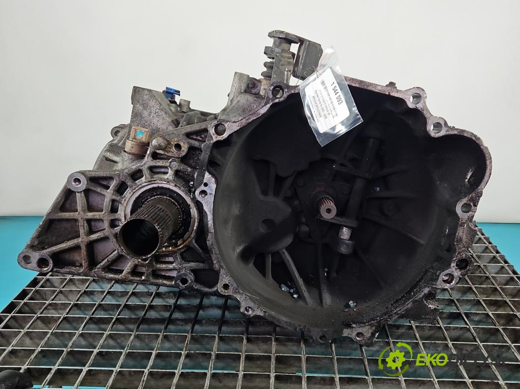 Hyundai Santa Fe 2000-2006 2.4 16V 150 HP manual 110 kW 2400 cm3 5- prevodovka stupeň,rýchlosť manual