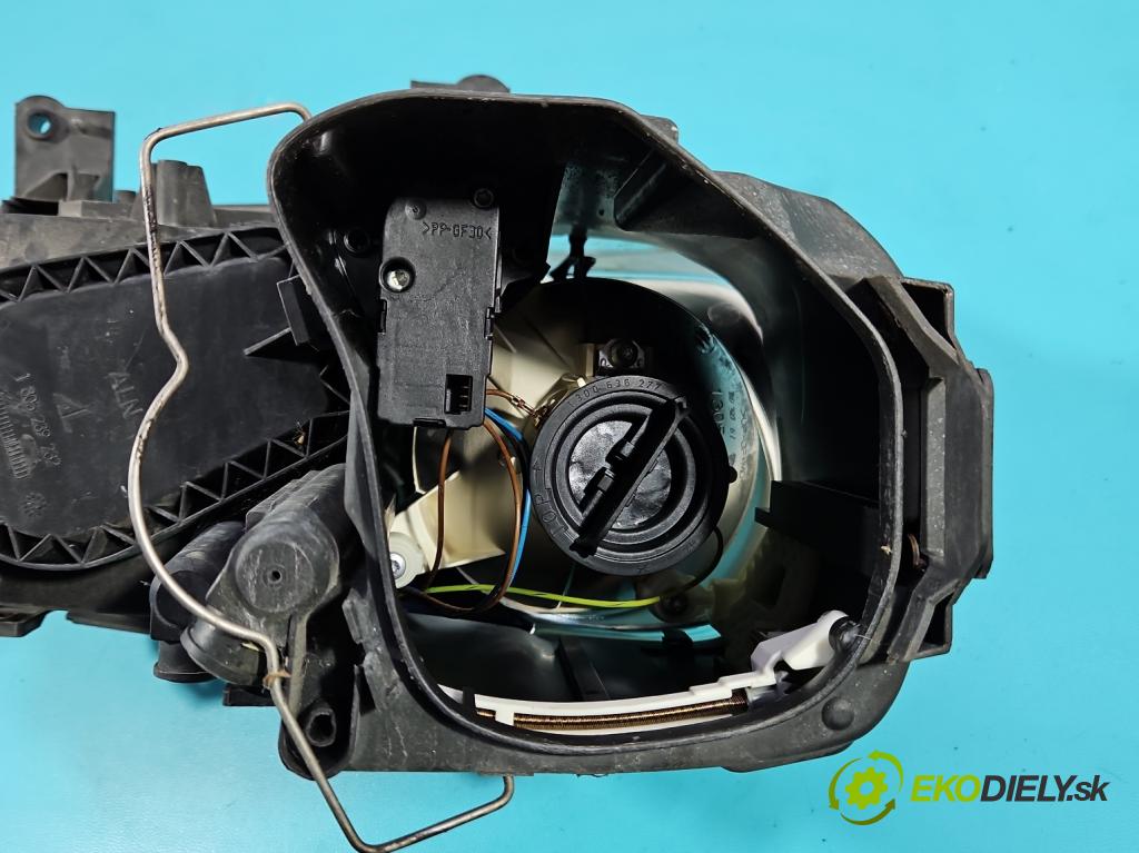 Vw Touran I 2003-2015 1.9 tdi 105 HP manual 77 kW 1896 cm3 5- Reflektor: ľavý 1T0941005F (Kľučka dverí ostatné)