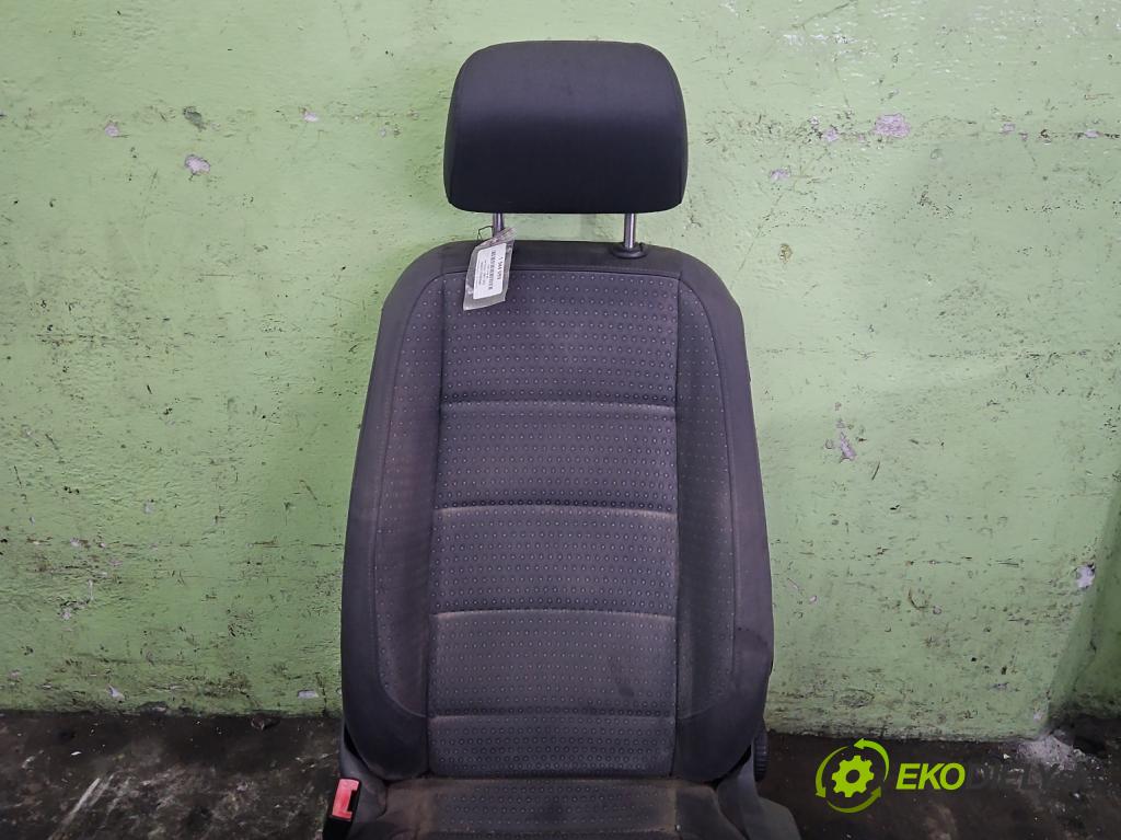 Vw Touran I 2003-2015 1.9 tdi 105 HP manual 77 kW 1896 cm3 5- Sedačka ľavý  (Sedadlo)