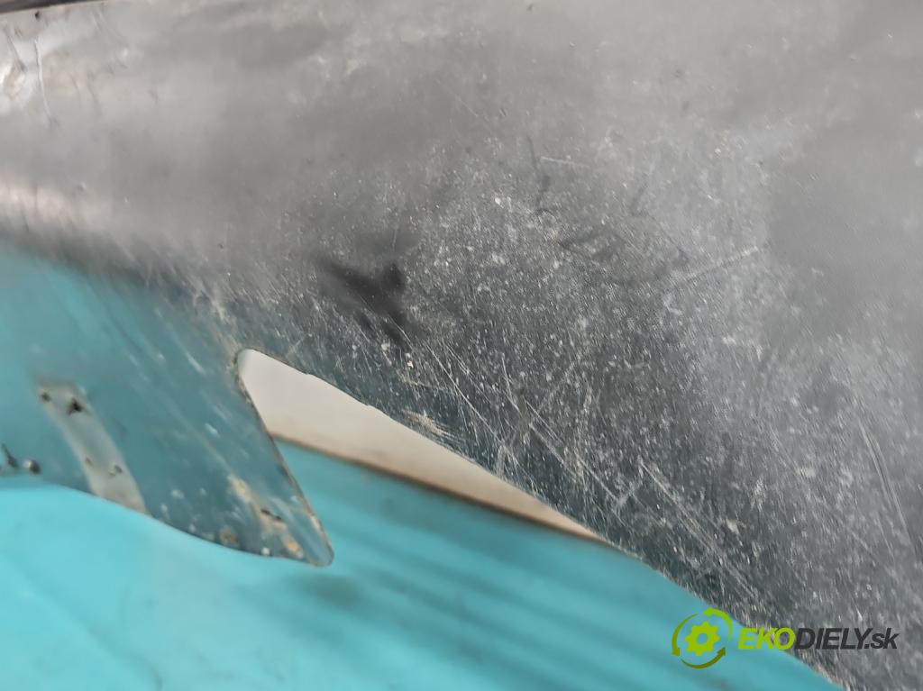 Citroen C5 I 2001-2008 2.0 hdi 109 HP manual 80 kW 1997 cm3 5- nárazník predné  (Kľučka dverí ostatné)