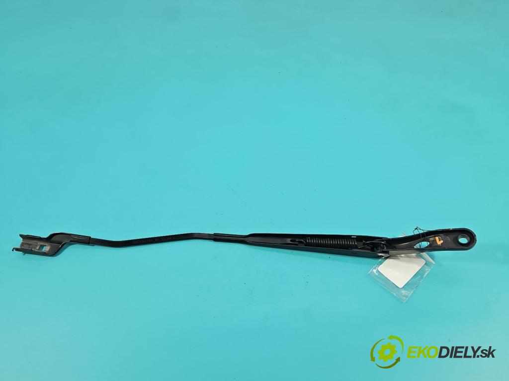 Toyota Proace City 1.5 D4D 131 hp automatic 96 kW 1499 cm3 5- rameno stěrače levé 9839408980