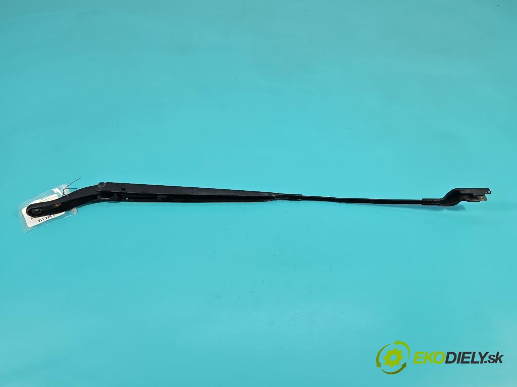 Toyota Proace City 1.5 D4D 131 HP automatic 96 kW 1499 cm3 5- rameno stieračov pravé 9839409380