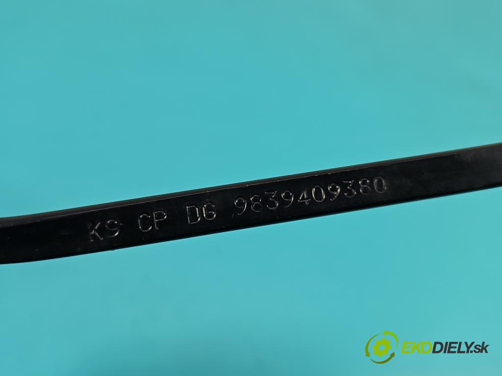 Toyota Proace City 1.5 D4D 131 HP automatic 96 kW 1499 cm3 5- rameno stieračov pravé 9839409380