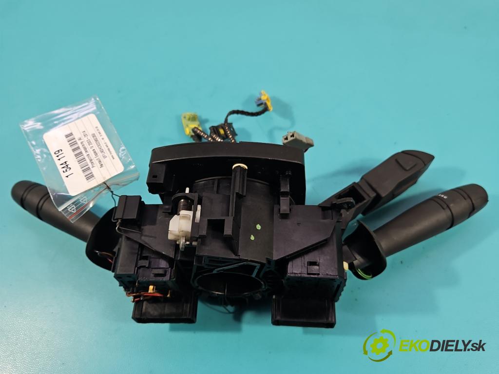 Renault Espace IV 2003-2014 2.2 dci 150 HP manual 110 kW 2188 cm3 5- prepínač komplex: 8200012244 (Prepínacie páčky pod volantom)