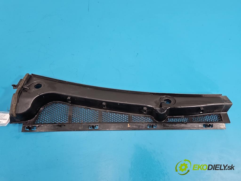 Toyota Proace City 1.5 D4D 131 hp automatic 96 kW 1499 cm3 5- torpédo 9816567880G (Plast pod čelním sklem)