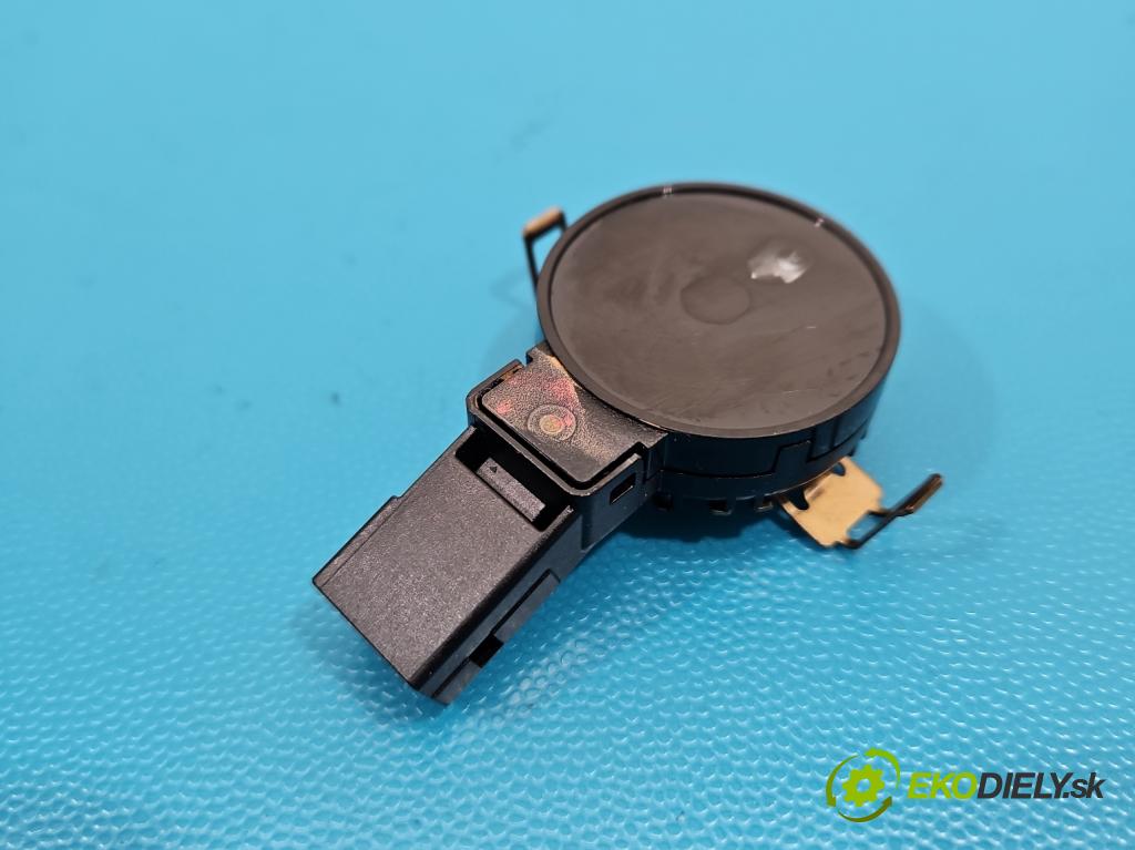 Opel Grandland 2017–2024 1.2 T 131 HP manual 96 kW 1199 cm3 5- snímač déšť: 9850426780 (Snímač dažďa)